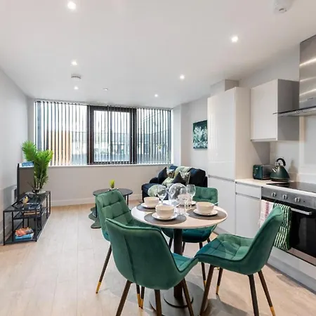 Harmonious Greens: Cozy 1-Bed Flat In Harrow Exterior photo