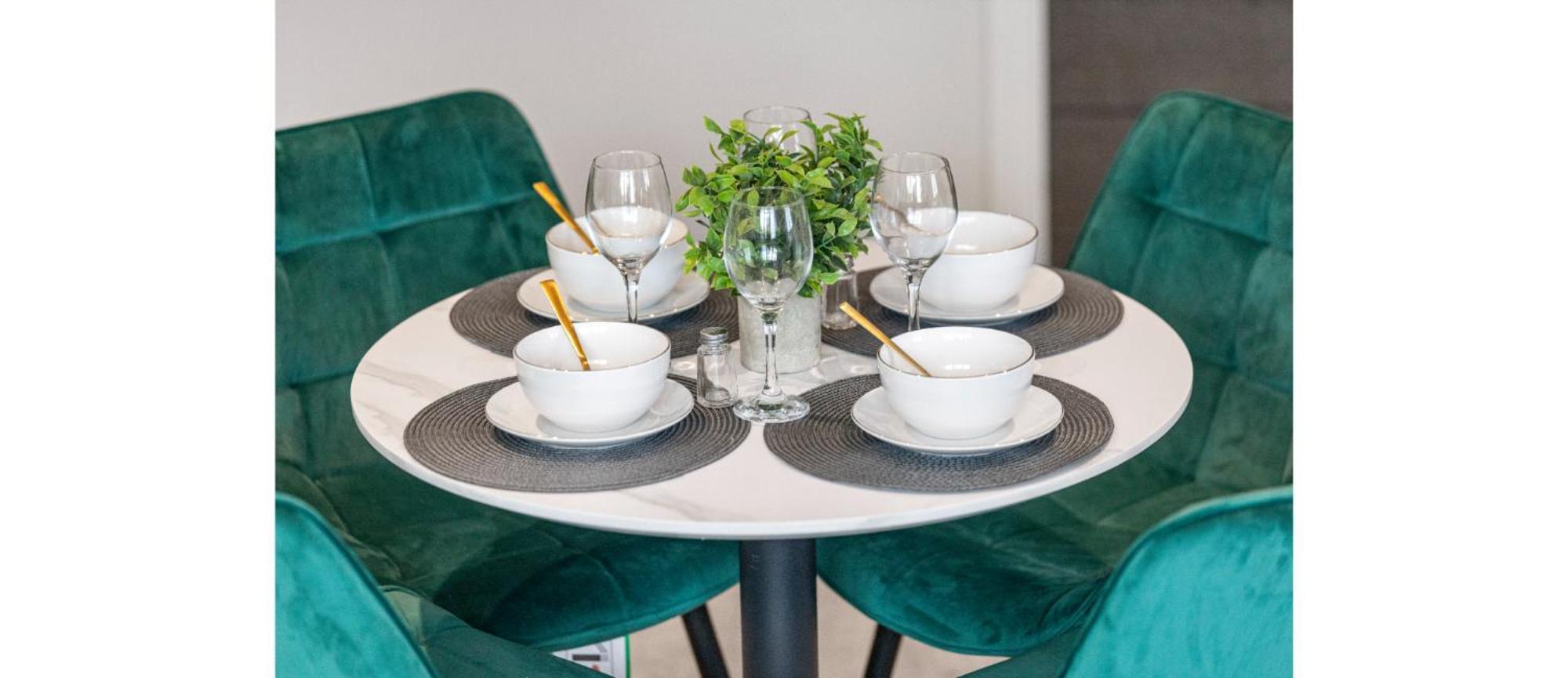 Apartment Harmonious Greens: Cozy 1-bed Flat In *