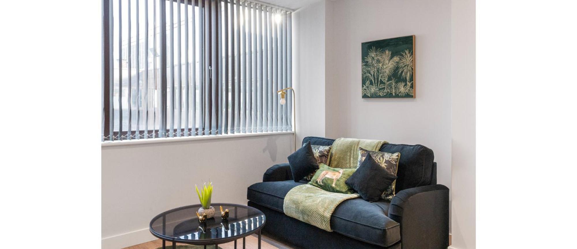 Harmonious Greens: Cozy 1-bed Flat In * Harrow